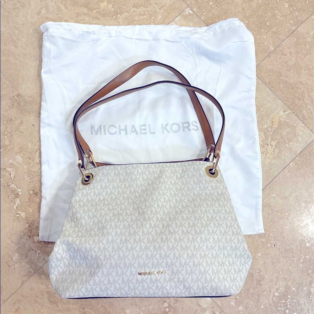 Michael Kors Signature Raven XL Tote - Vanilla Shoulder Bag